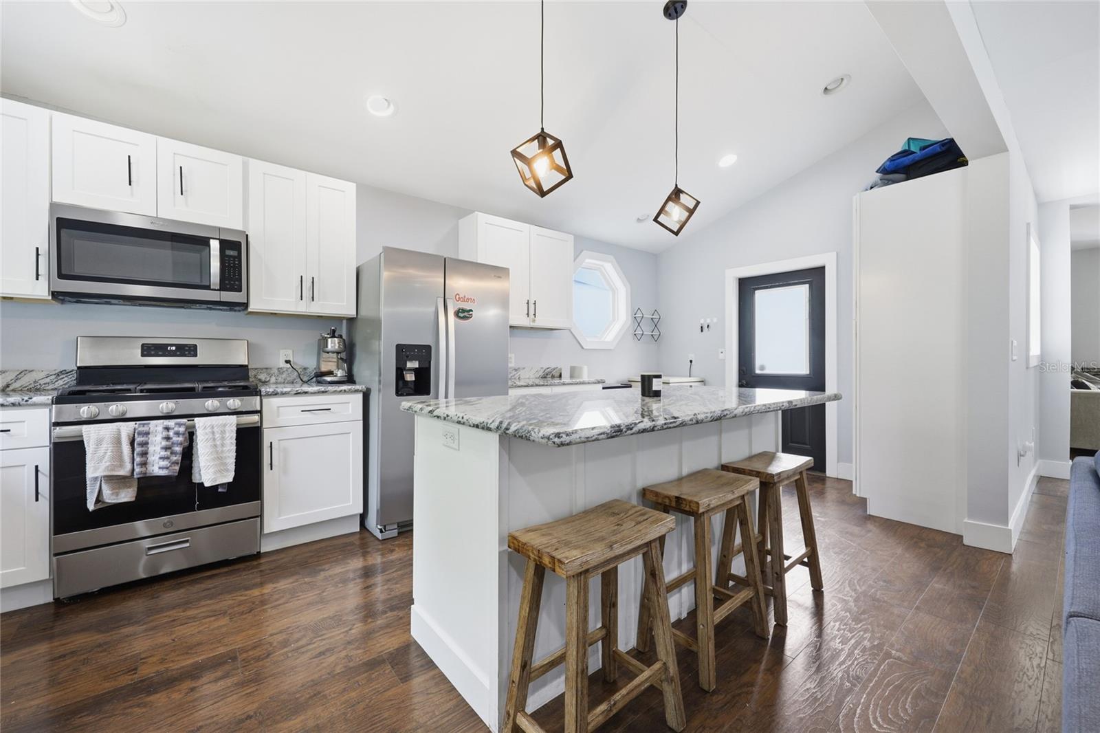 DOIG & ROBERTSONS ADDN-BLK 3,R.1 - Residential