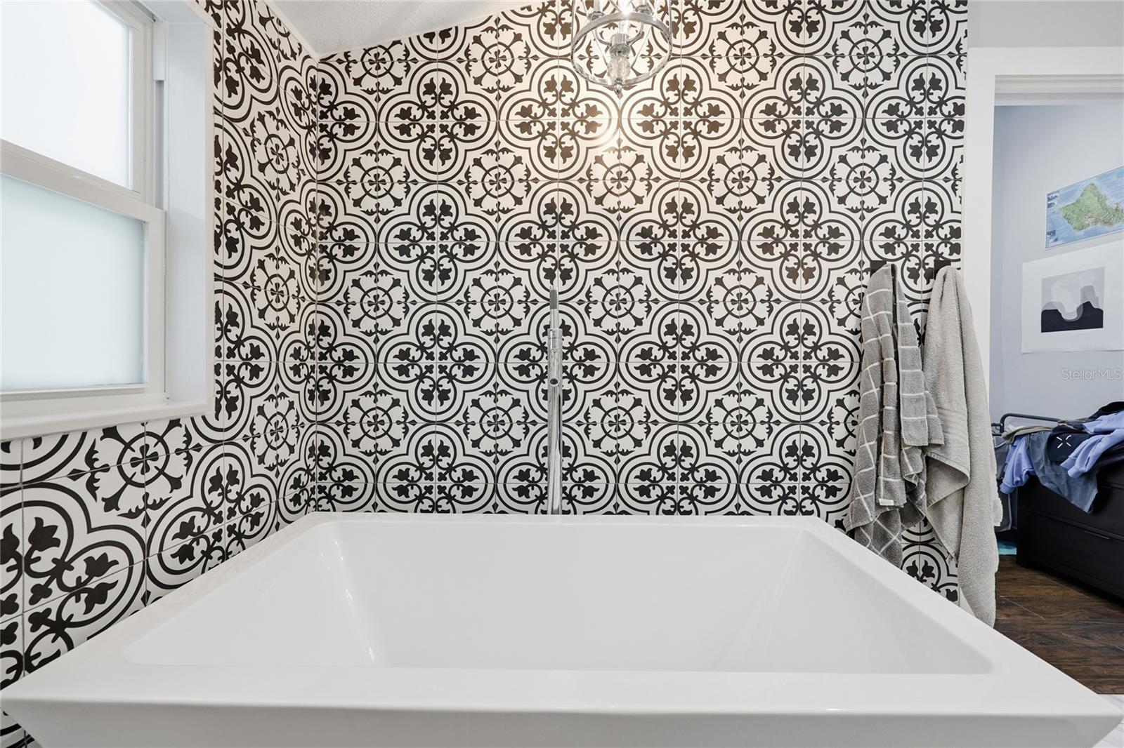 DOIG & ROBERTSONS ADDN-BLK 3,R.1 - Residential