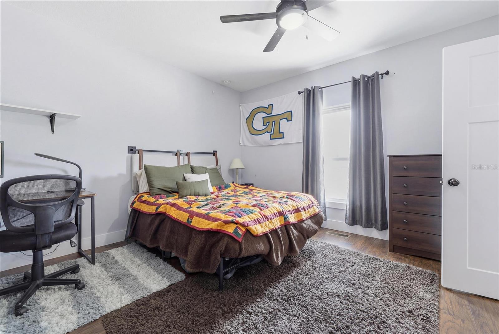 DOIG & ROBERTSONS ADDN-BLK 3,R.1 - Residential