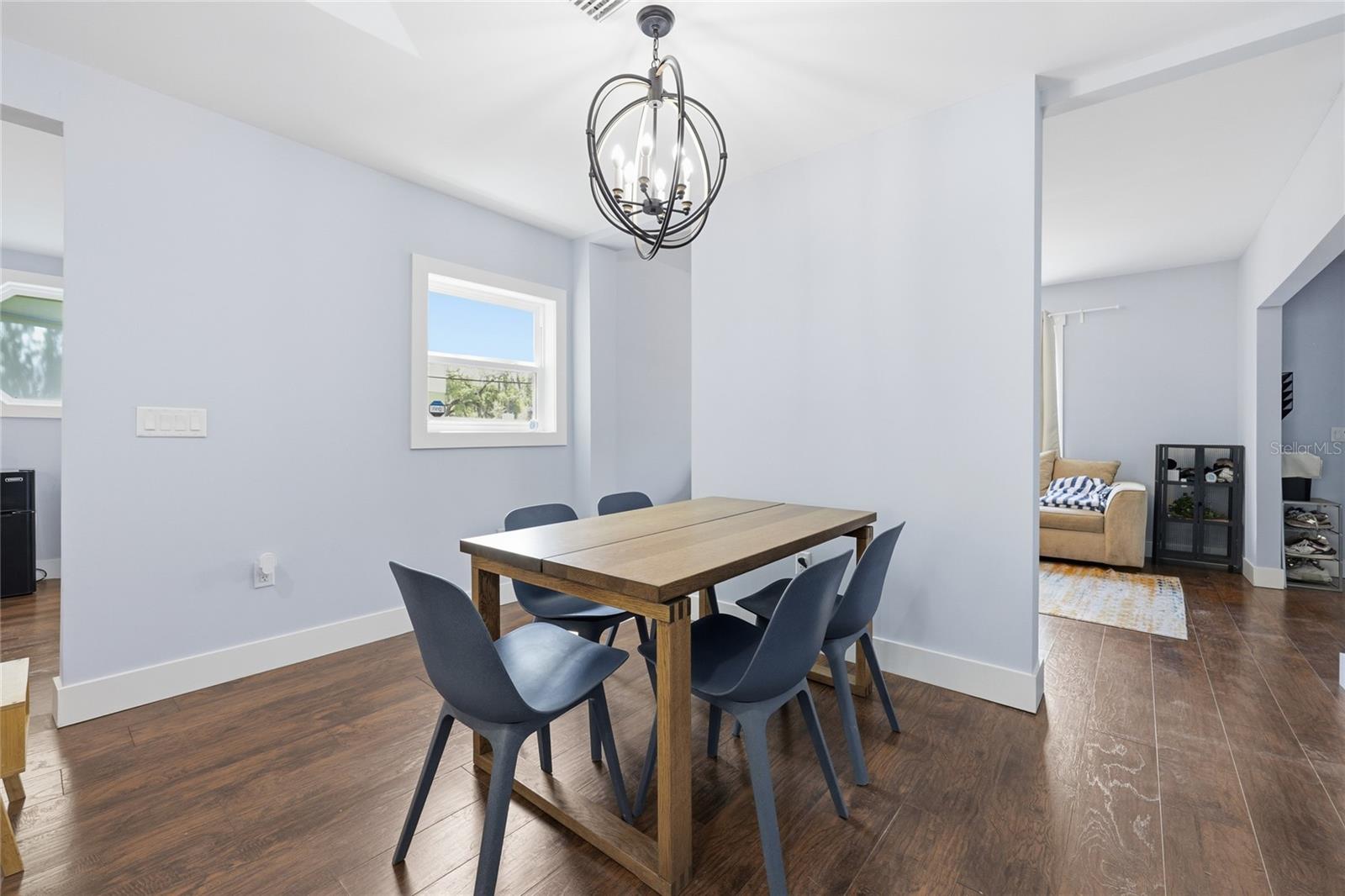 DOIG & ROBERTSONS ADDN-BLK 3,R.1 - Residential