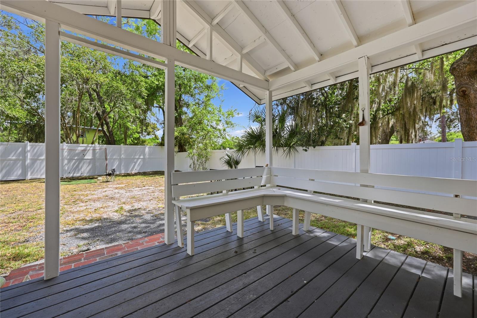 DOIG & ROBERTSONS ADDN-BLK 3,R.1 - Residential