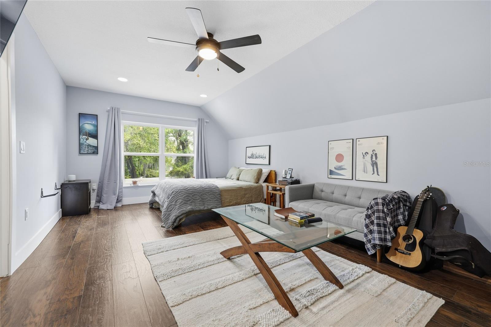 DOIG & ROBERTSONS ADDN-BLK 3,R.1 - Residential