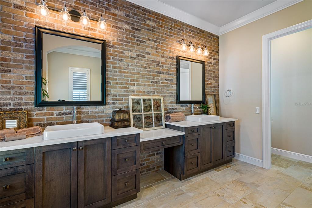 VENETIAN ISLES - - Residential