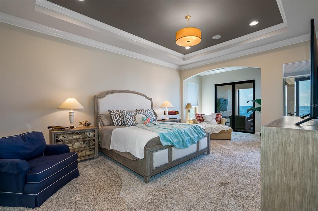 VENETIAN ISLES - - Residential