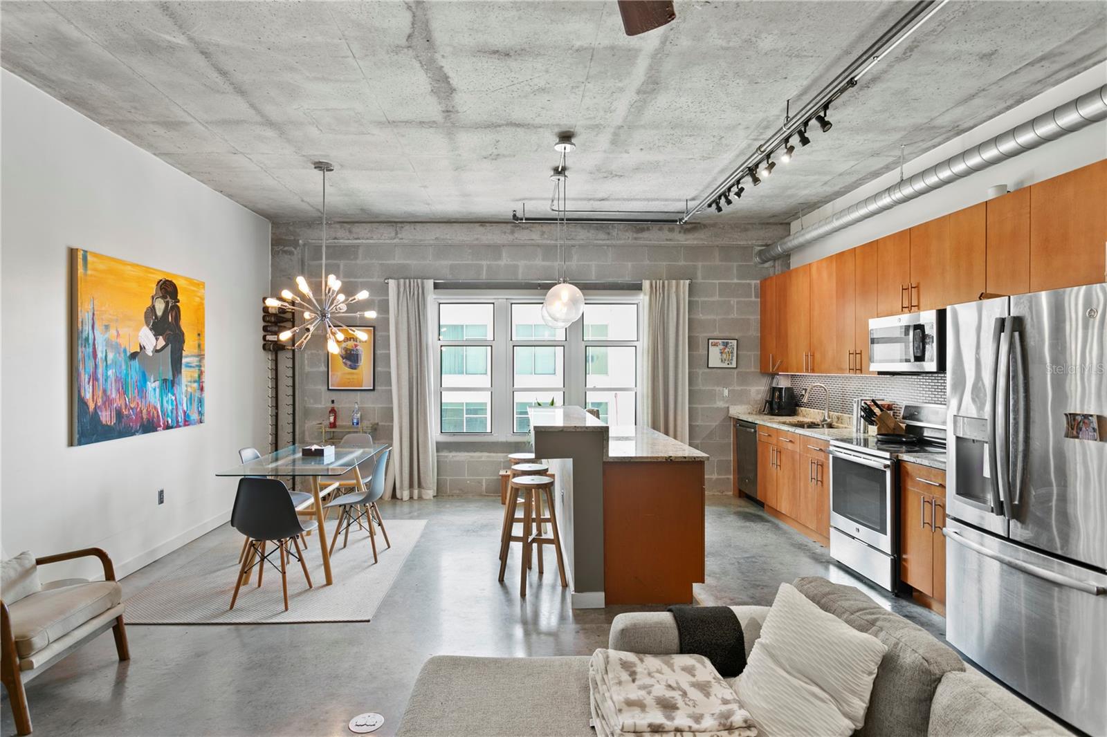 THE MERIDIAN - Residential