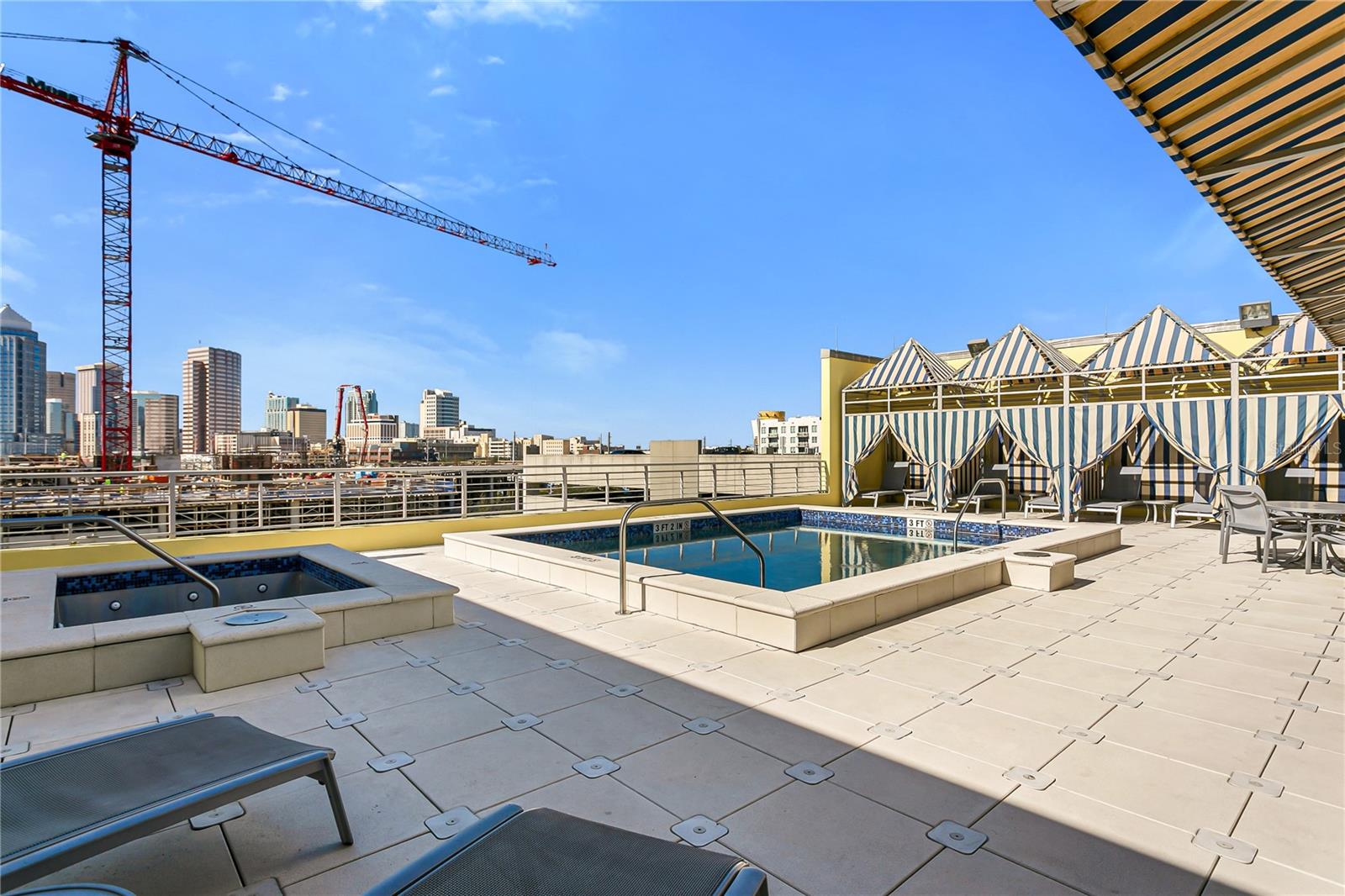 THE MERIDIAN - Residential