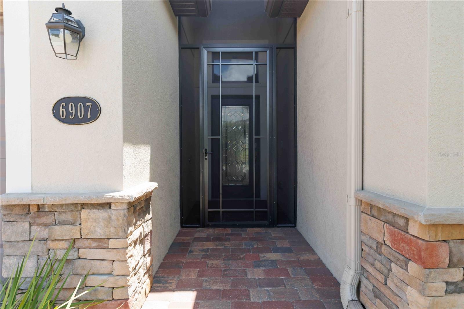 6907 QUIET CREEK DRIVE