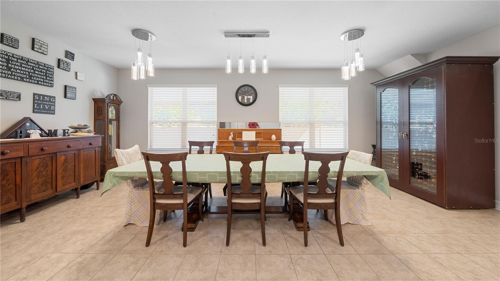 SERENITY CREEK REP OF TR N - Residential