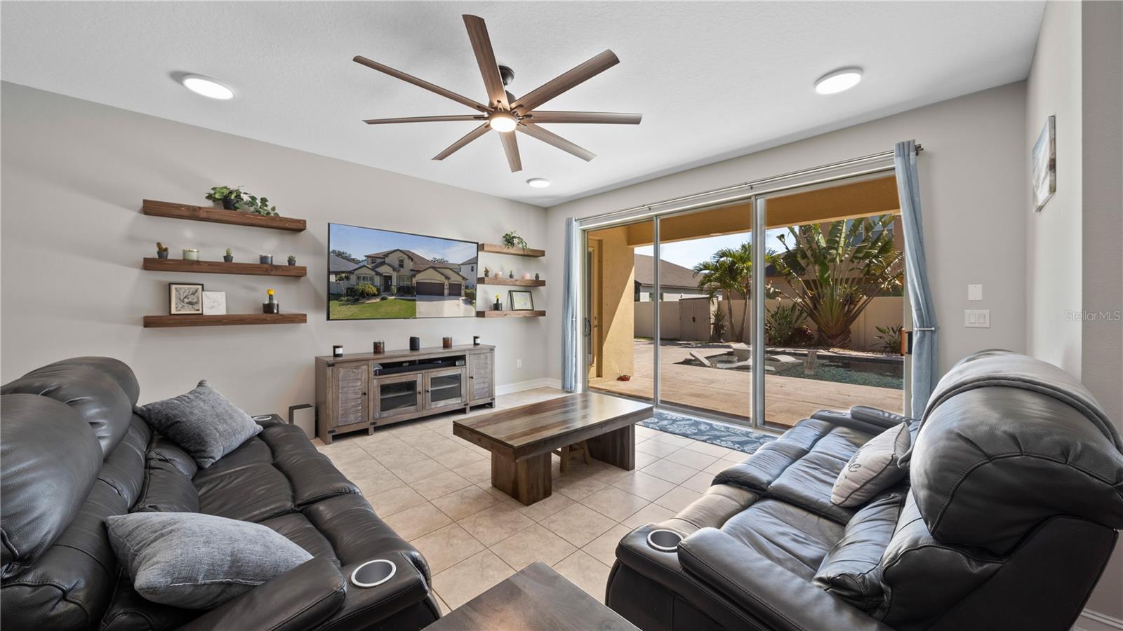 SERENITY CREEK REP OF TR N - Residential