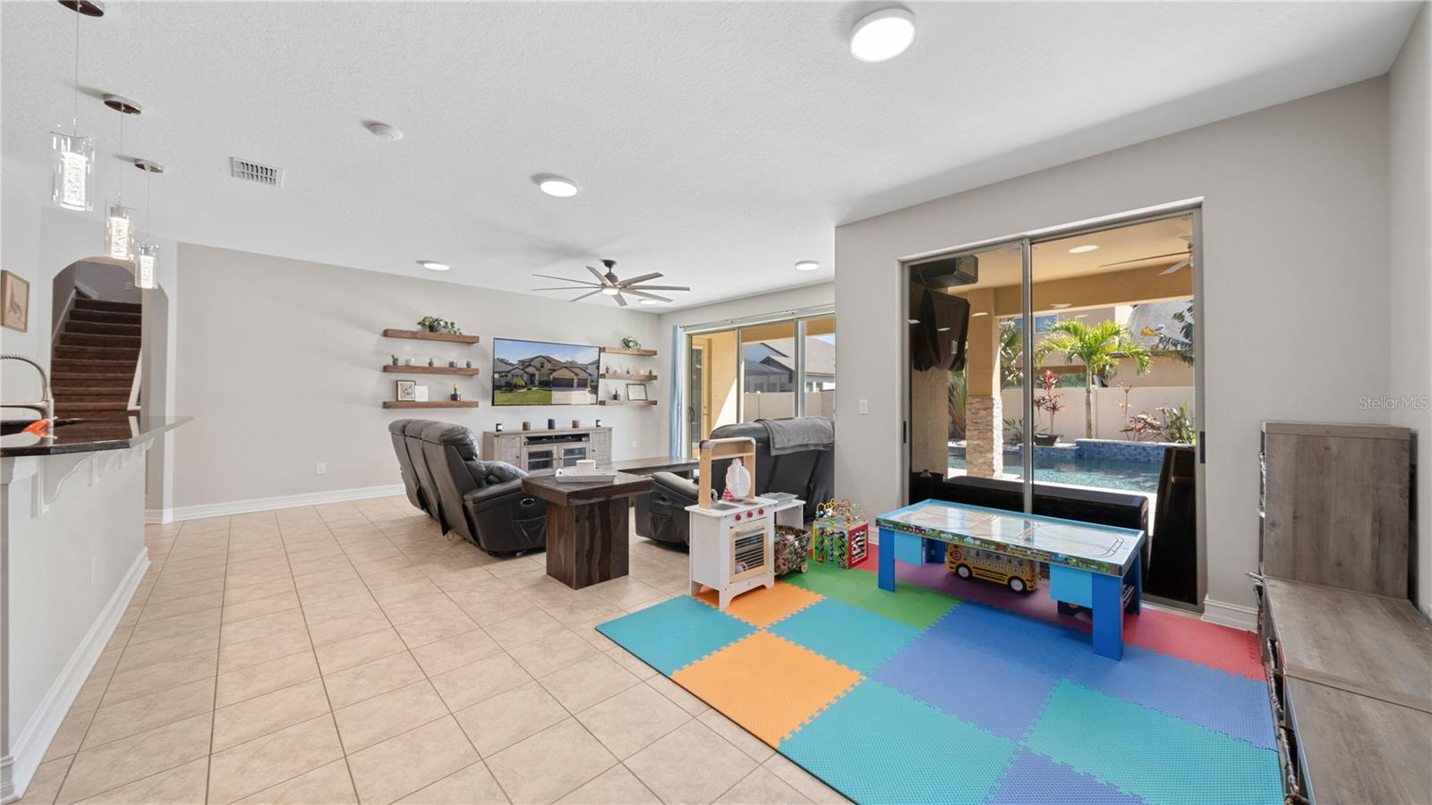 SERENITY CREEK REP OF TR N - Residential