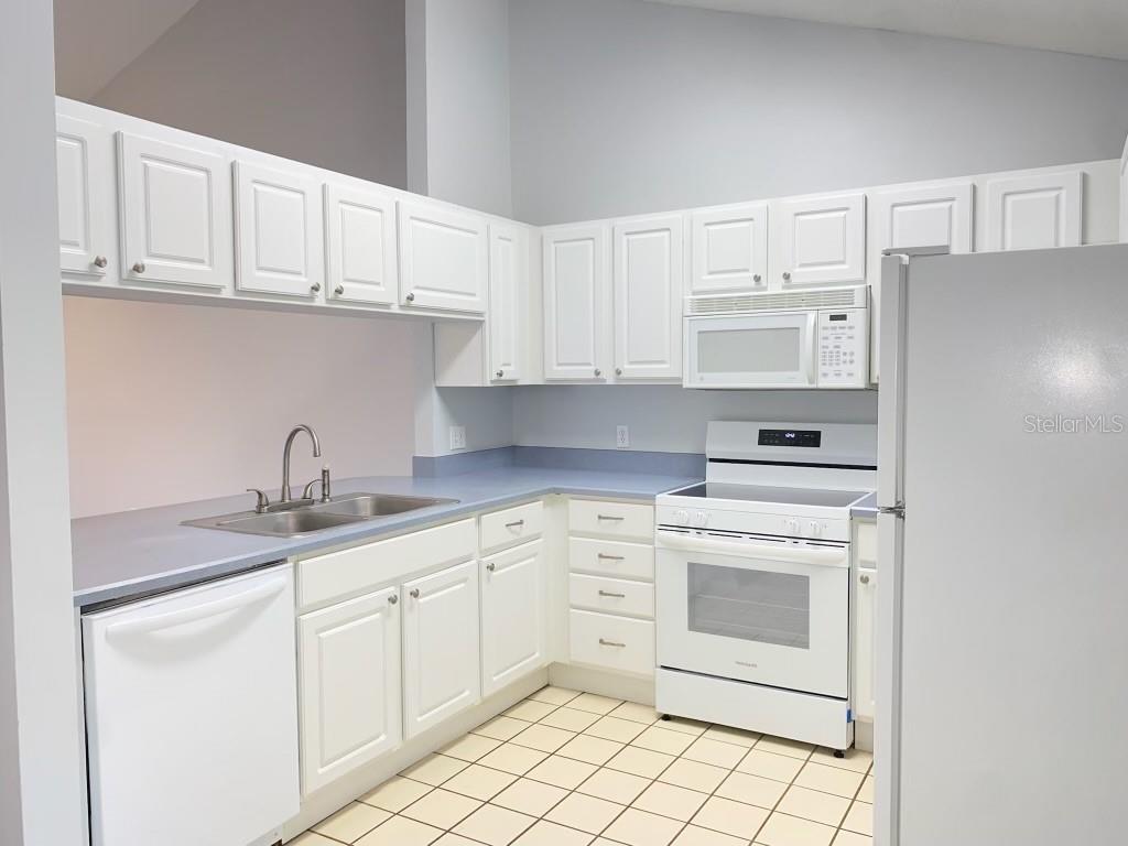 TOWNHOMES WEST AT PORT ORANGE PH 01 - Residential