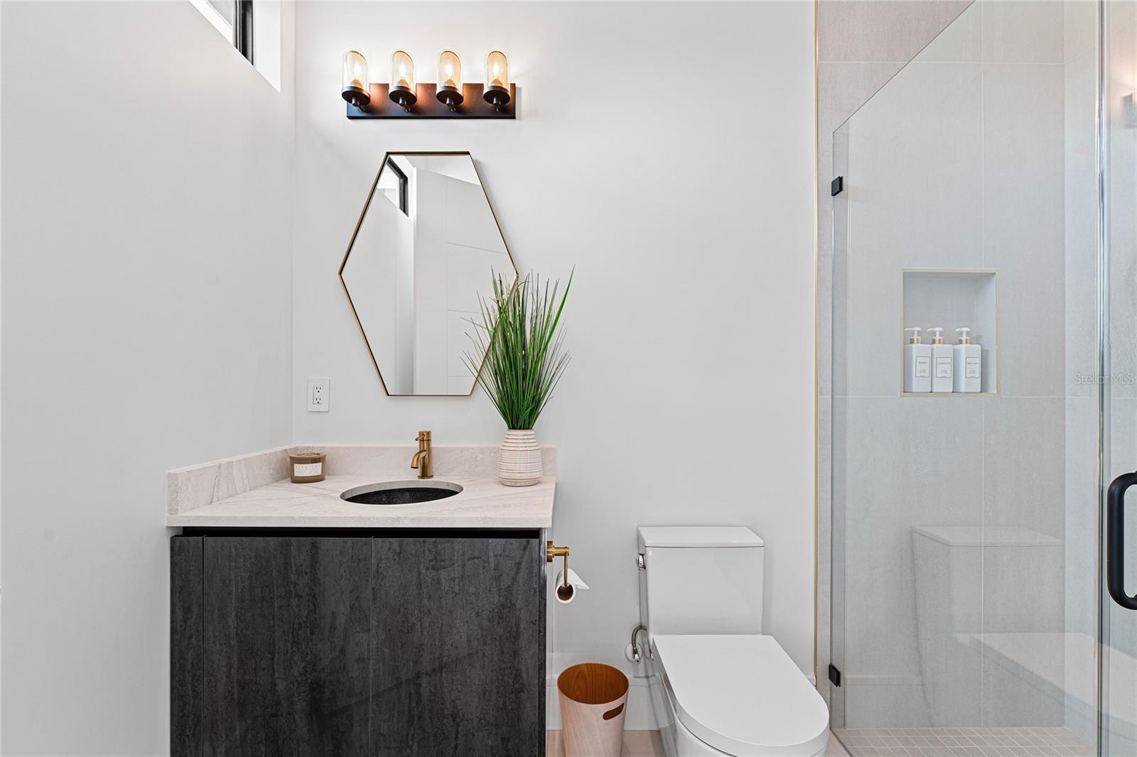 RIDGEWOOD PARK - Residential