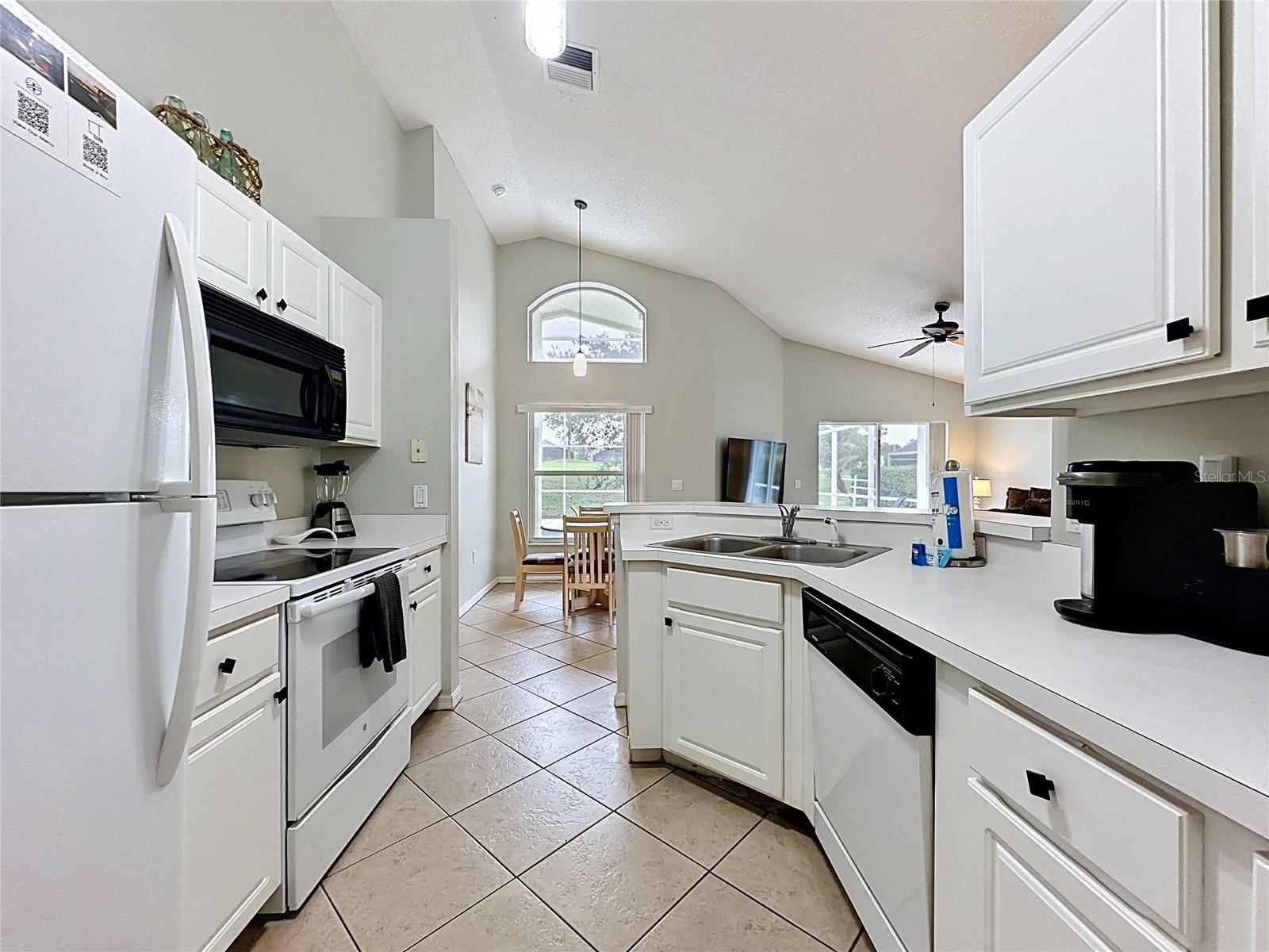 SOUTHERN DUNES ESTATES - Residential