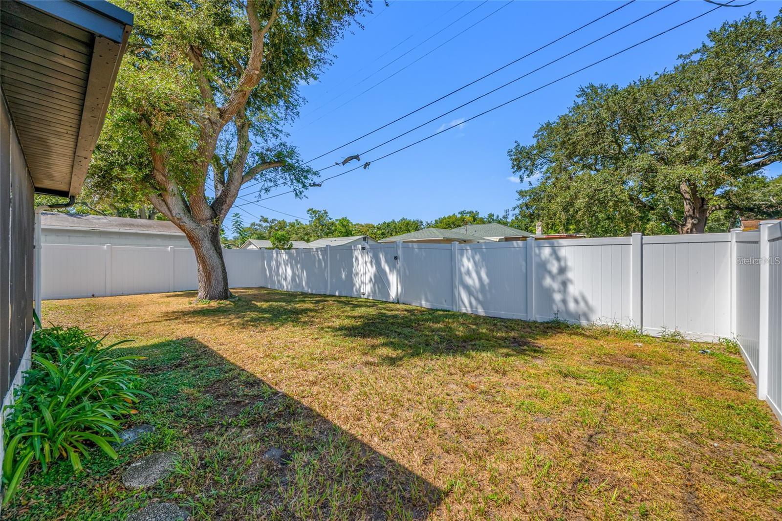 ROUSE MANOR - Residential Lease