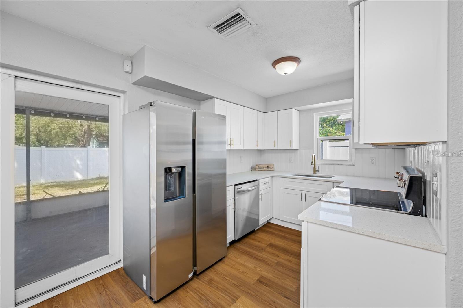 ROUSE MANOR - Residential Lease