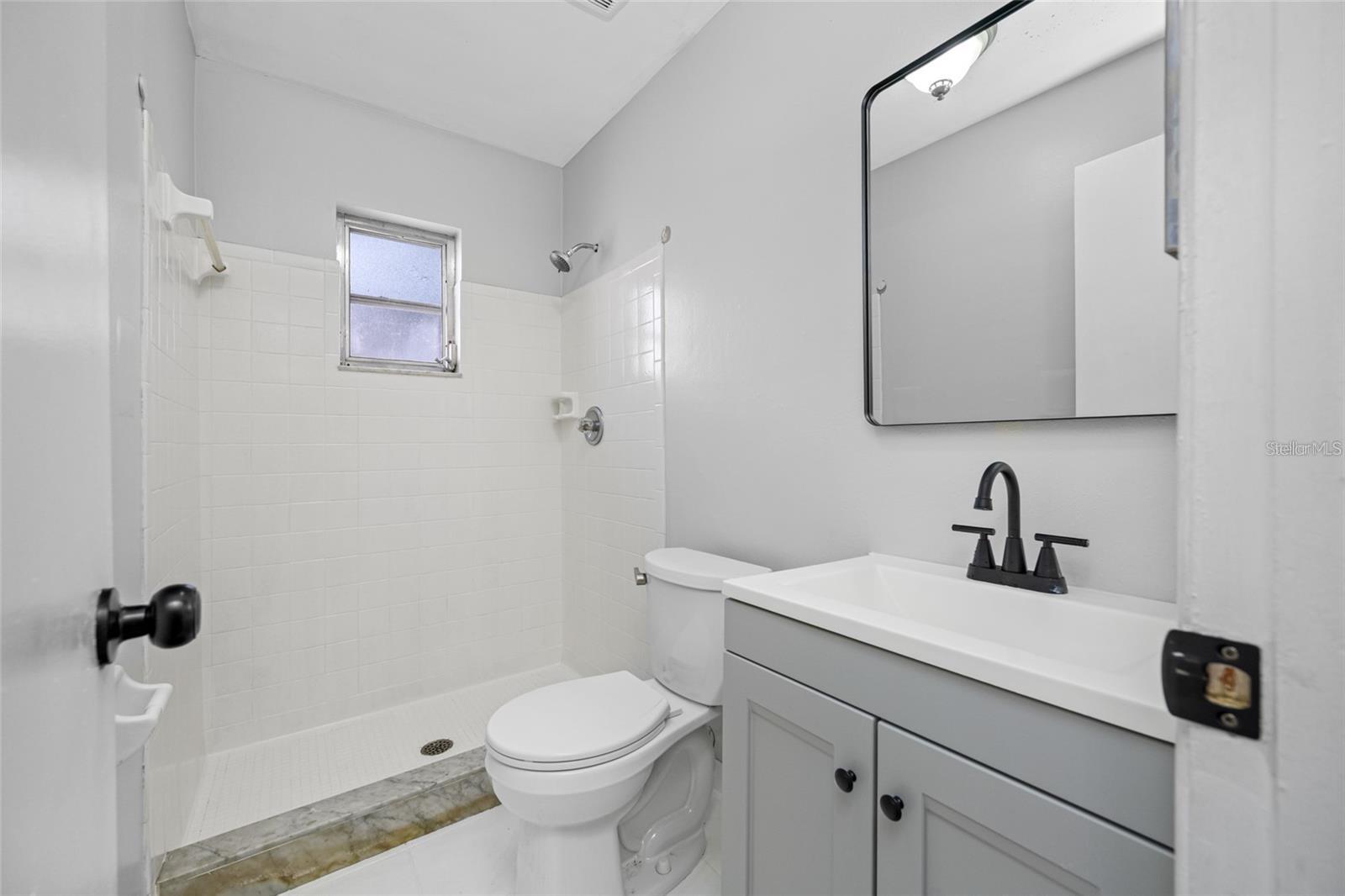 ROUSE MANOR - Residential Lease