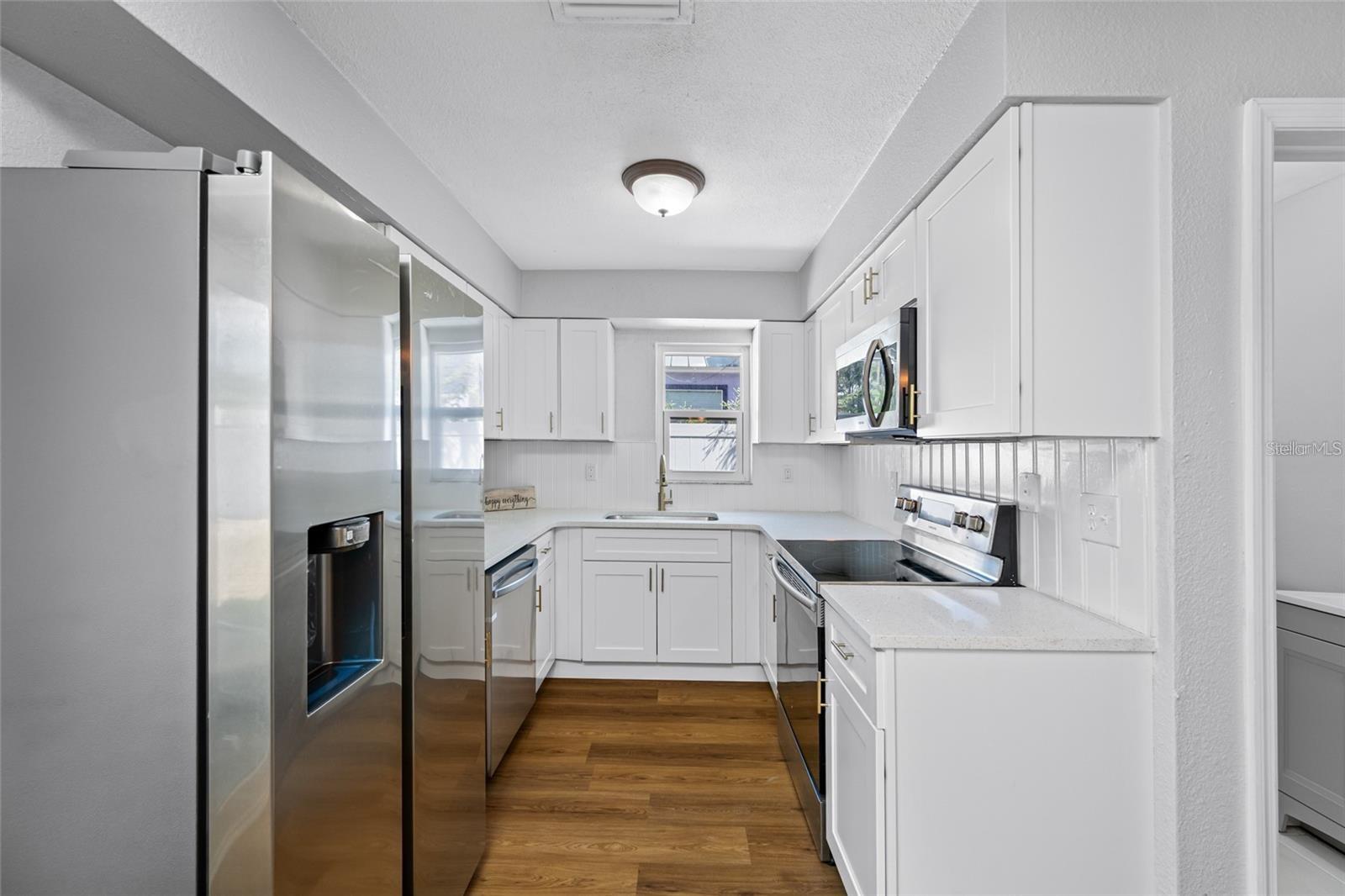 ROUSE MANOR - Residential Lease