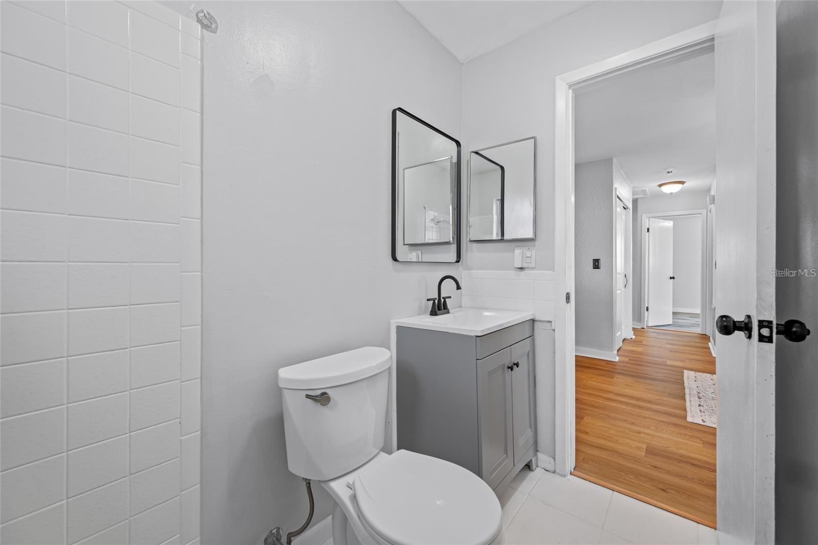 ROUSE MANOR - Residential Lease