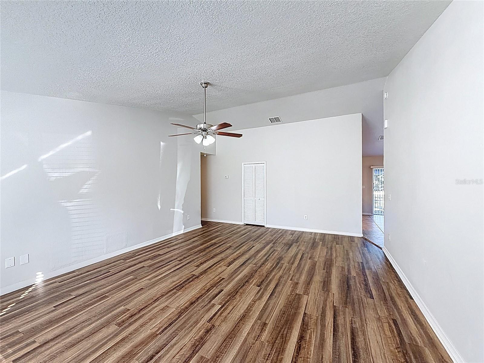 CASA LOMA SUB - Residential