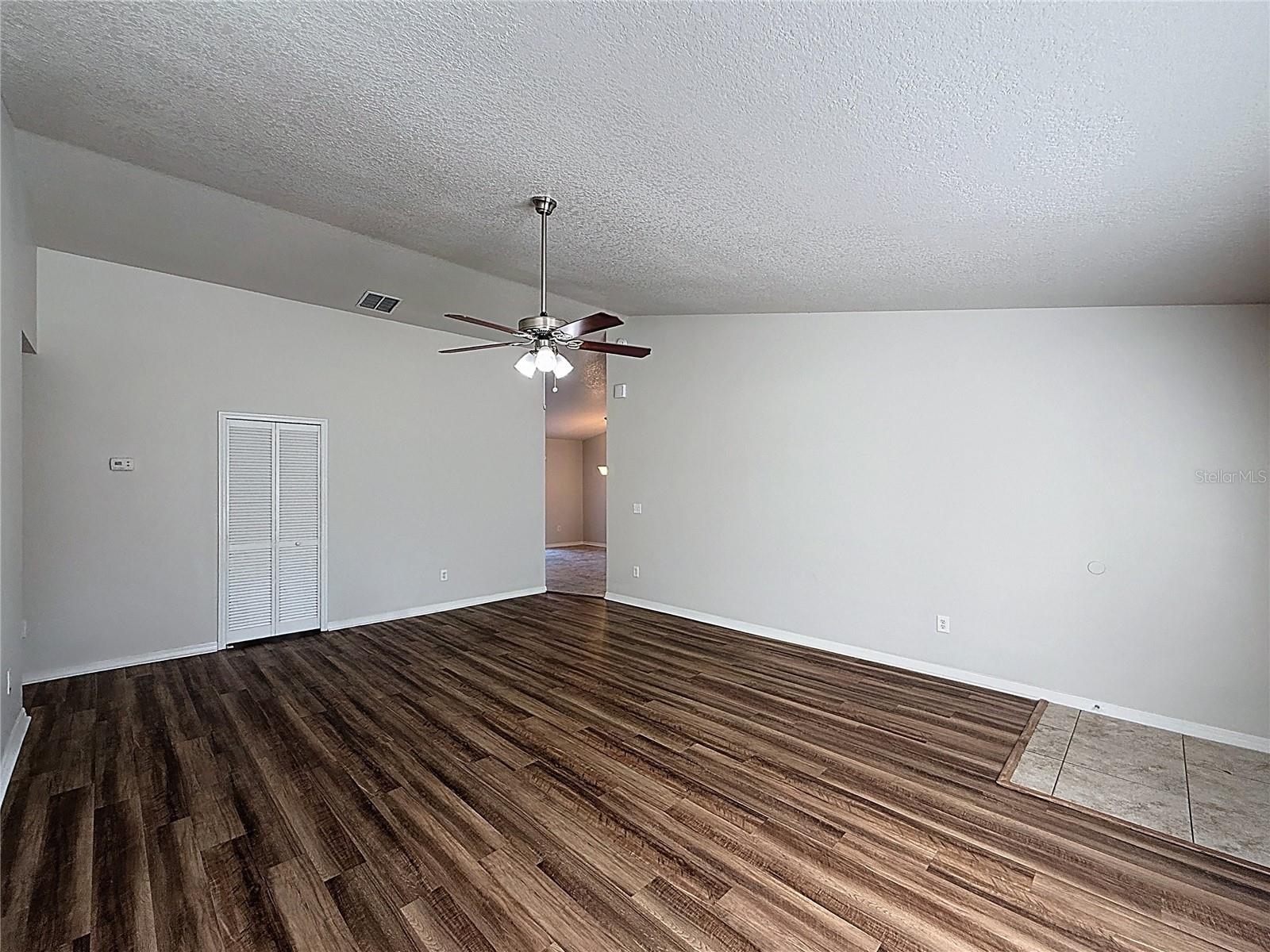 CASA LOMA SUB - Residential