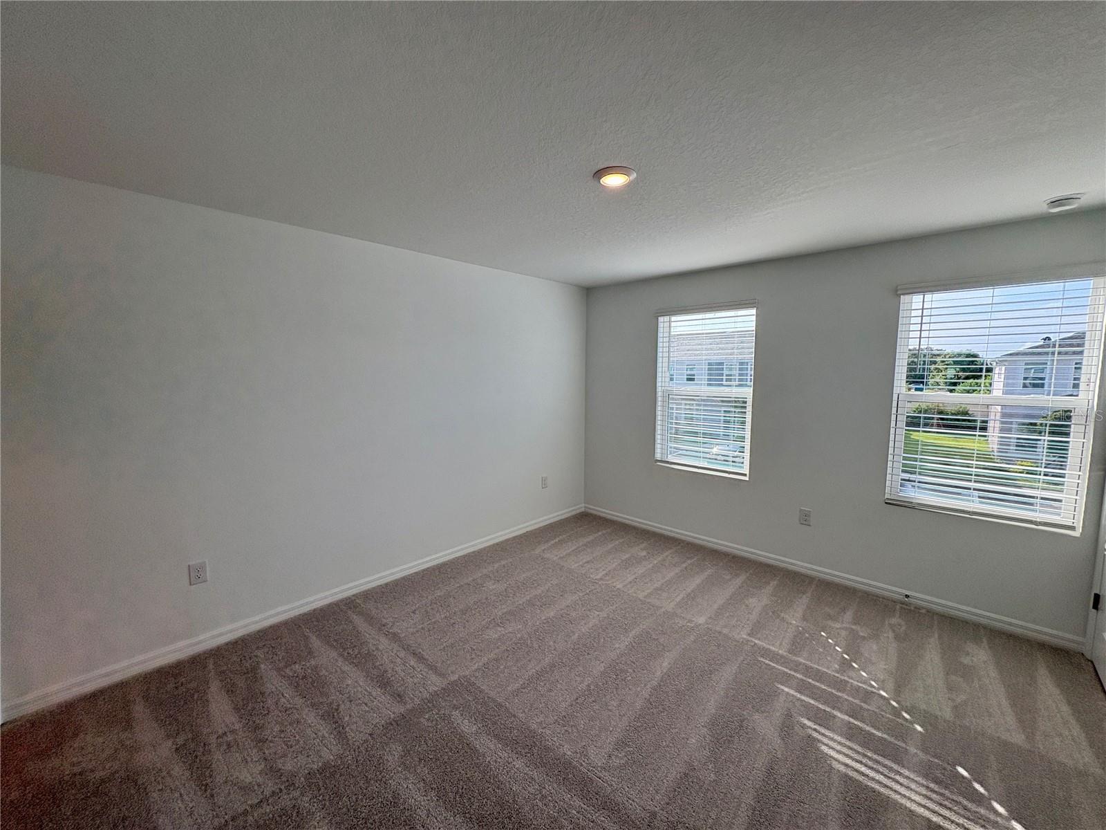 TOWNHOMES AT SKYE RANCH - Residential Lease
