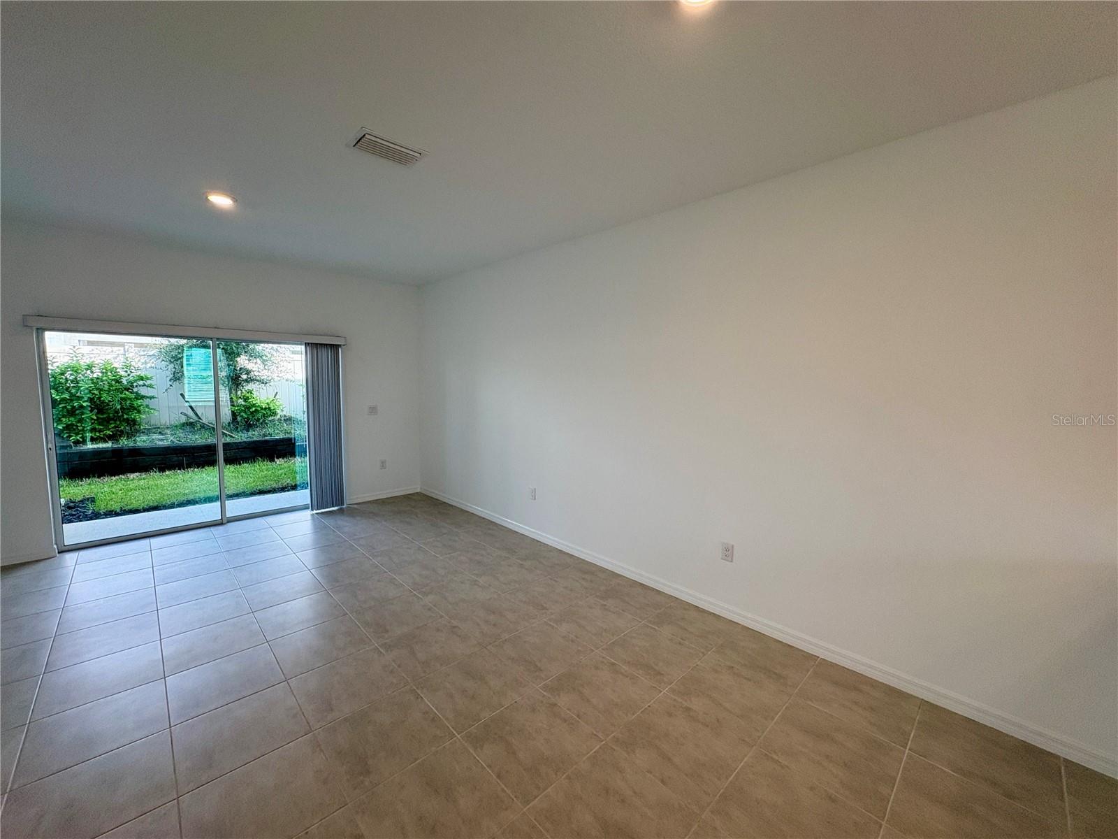 TOWNHOMES AT SKYE RANCH - Residential Lease