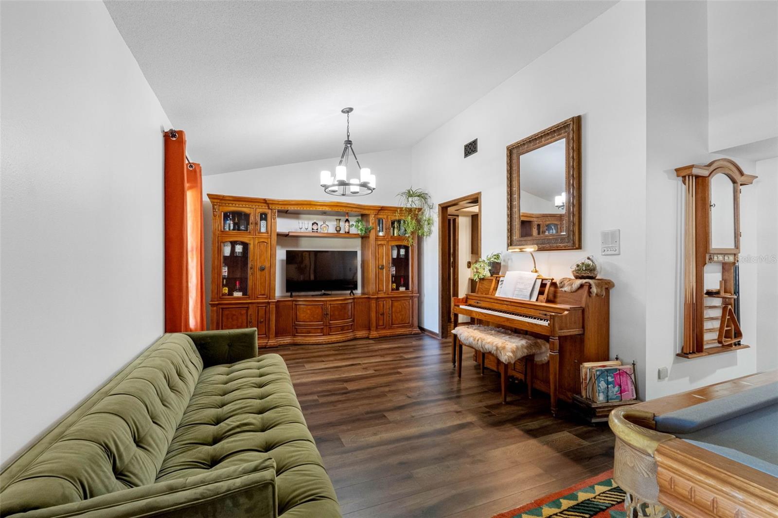 UNPLATTED - Residential