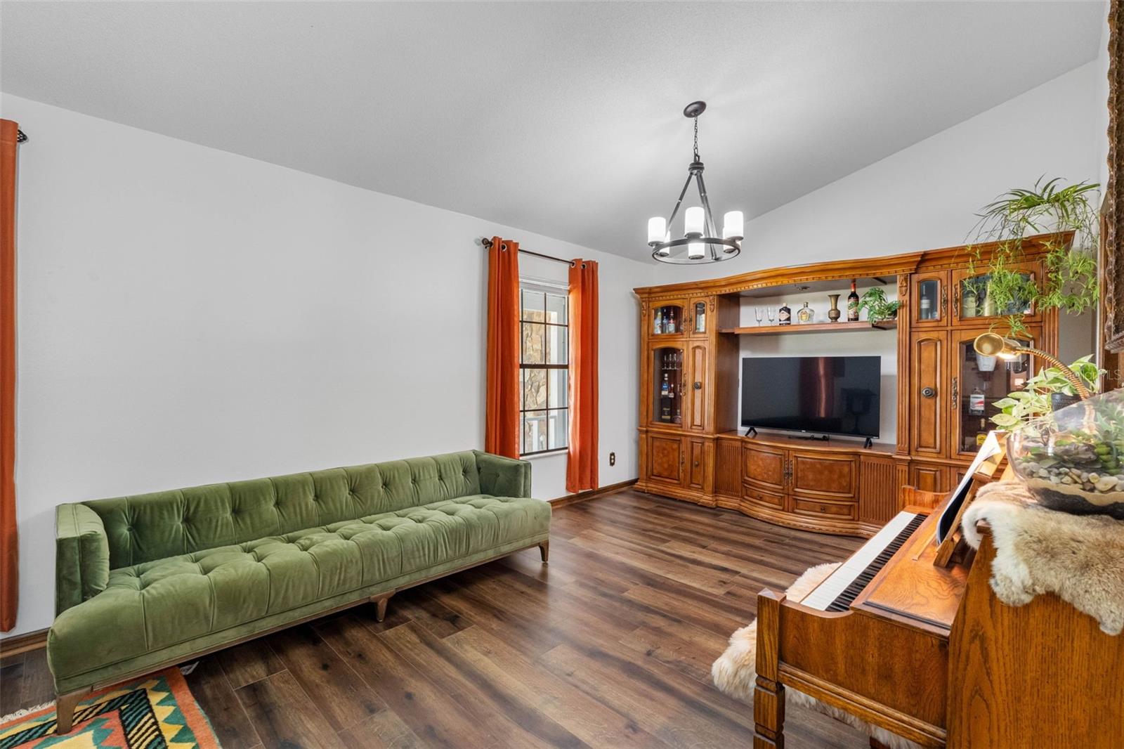 UNPLATTED - Residential