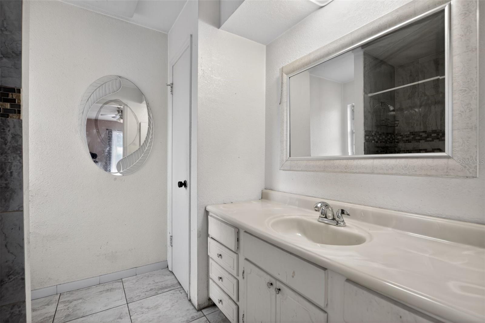 WINSOR MANOR 1ST ADD - Residential