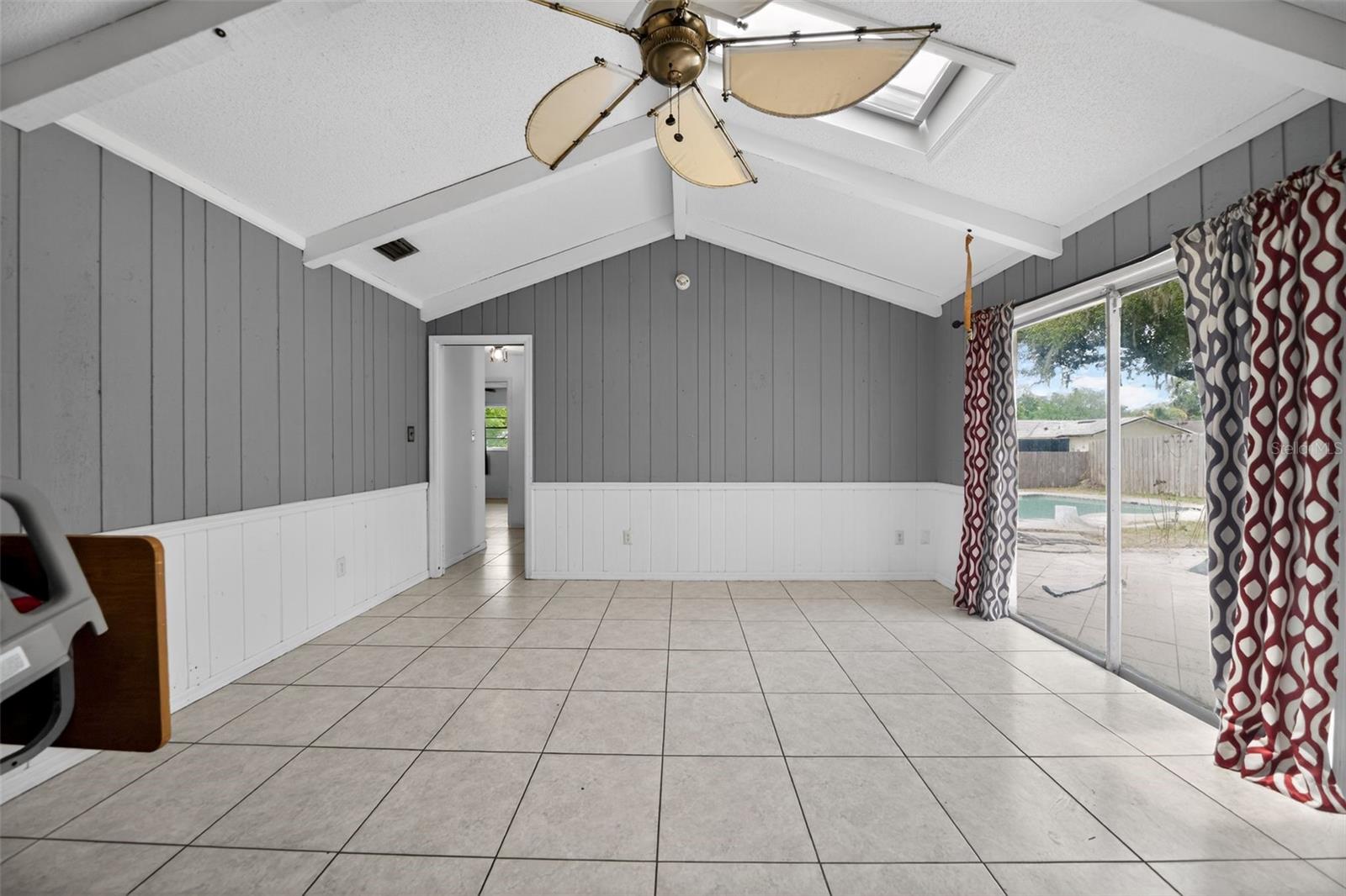 WINSOR MANOR 1ST ADD - Residential