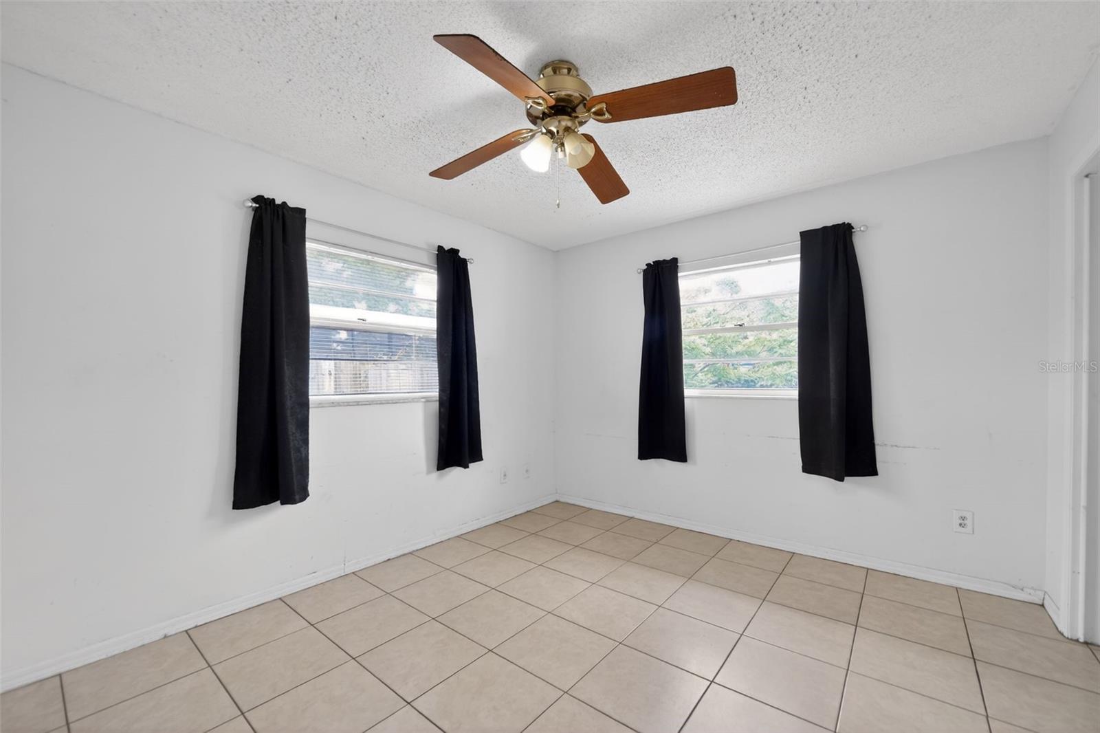 WINSOR MANOR 1ST ADD - Residential