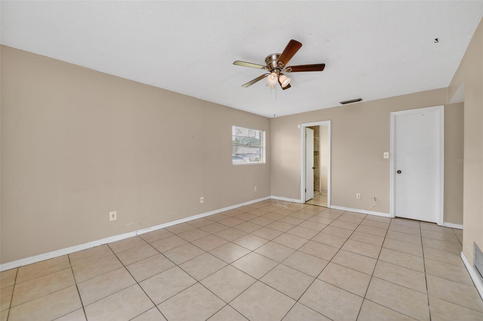 WINSOR MANOR 1ST ADD - Residential