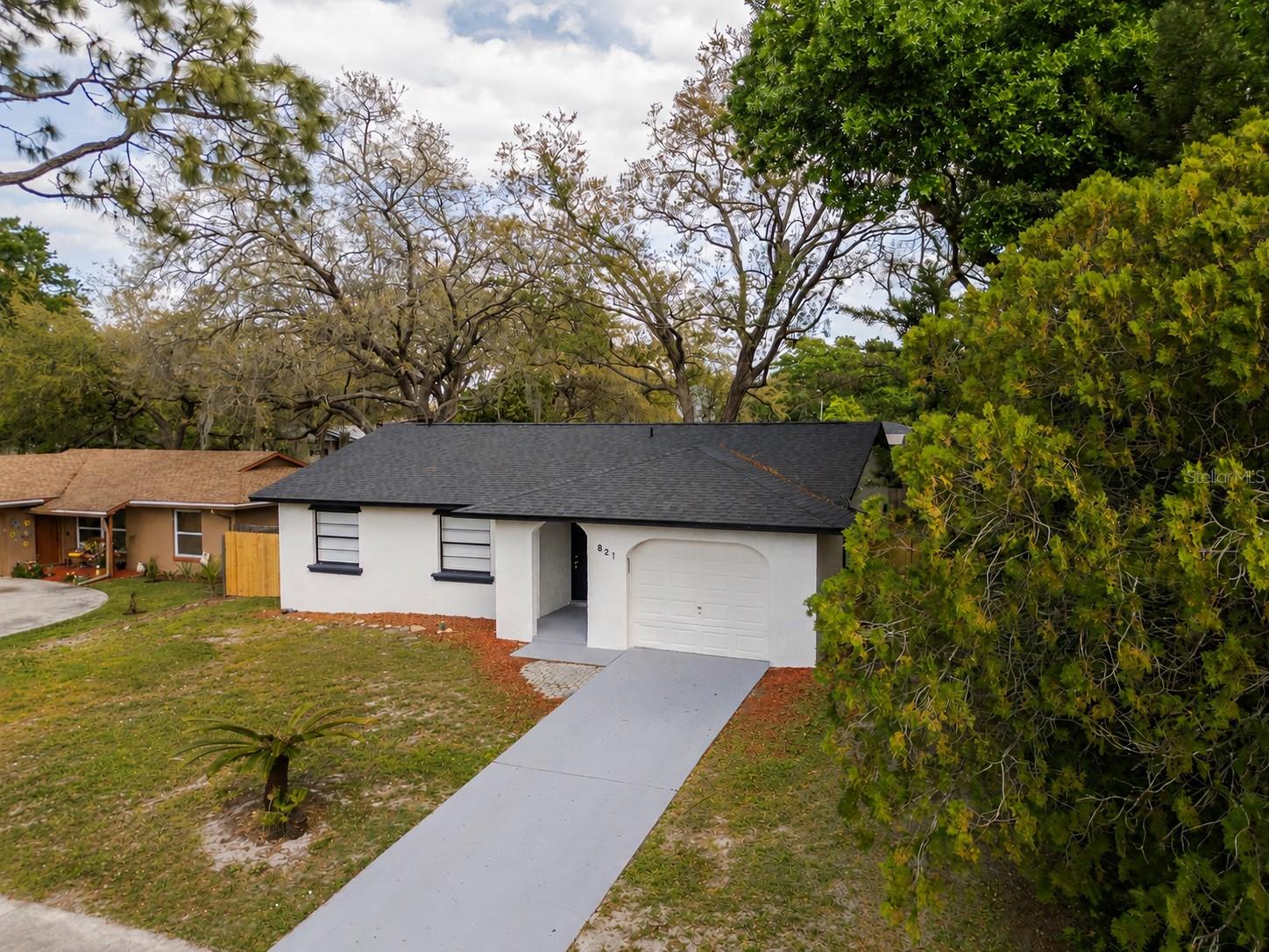 821 OSCEOLA TRAIL