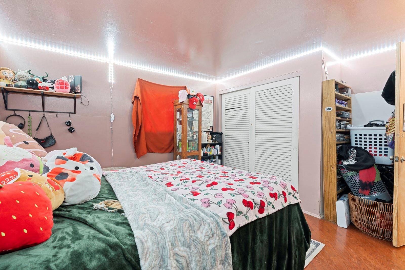 ORANGE LAKE VILLAGE 2 - Residential