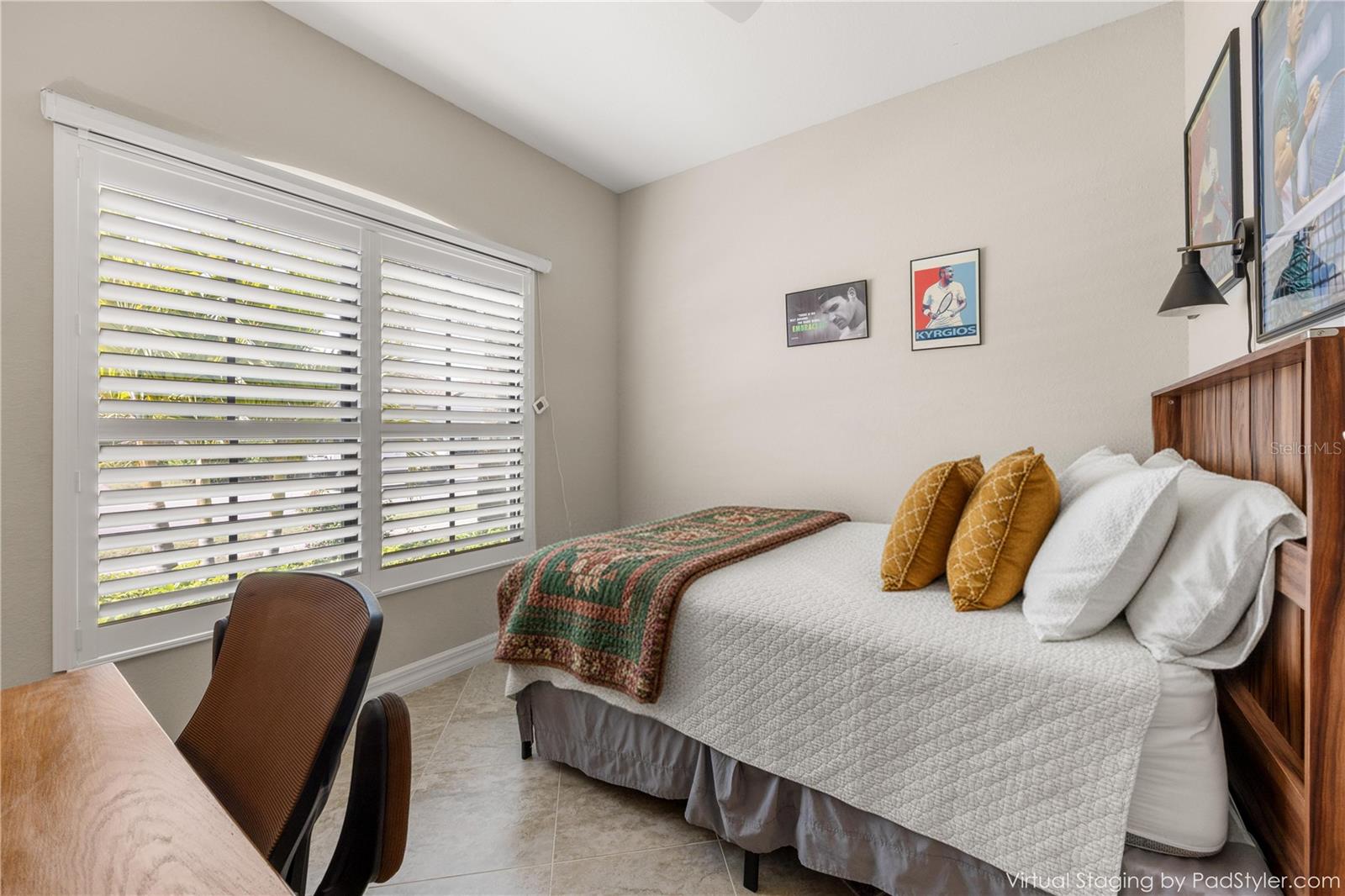 COUNTRY CLUB EAST - Residential