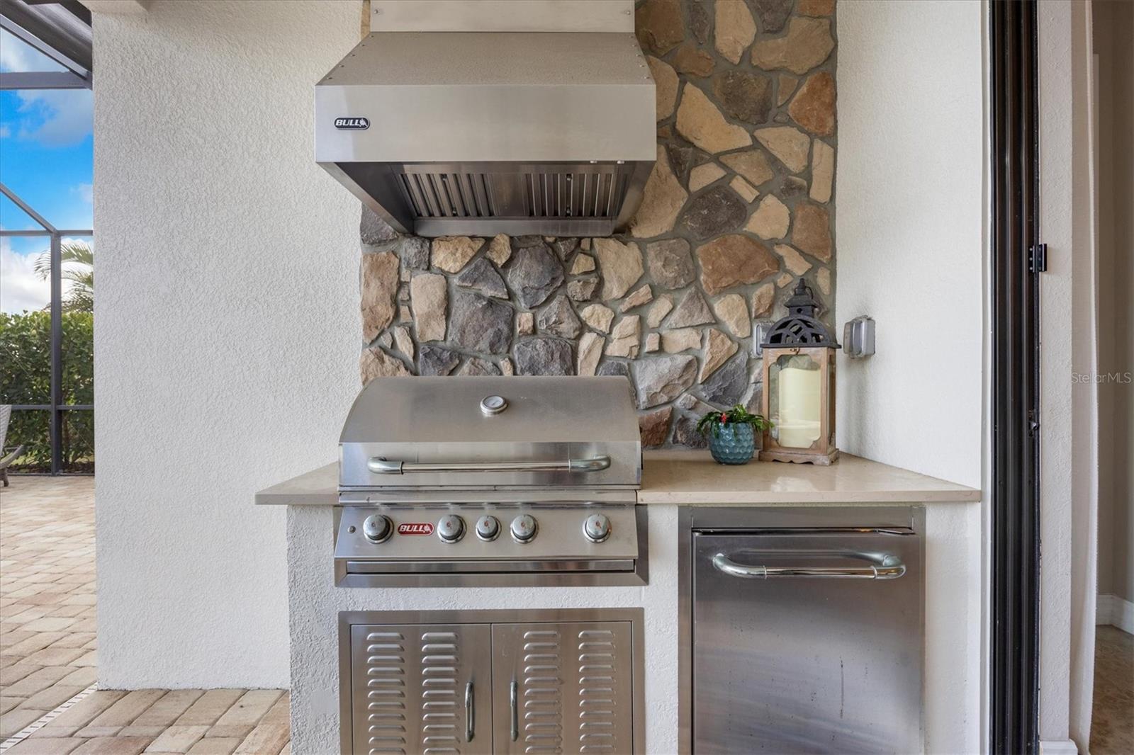 COUNTRY CLUB EAST - Residential