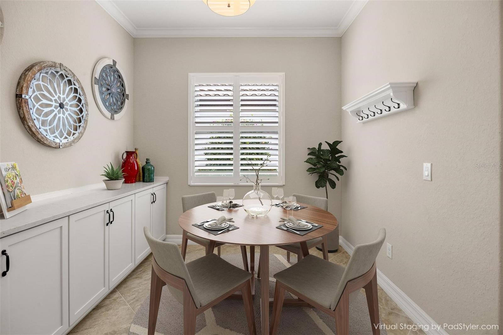 COUNTRY CLUB EAST - Residential