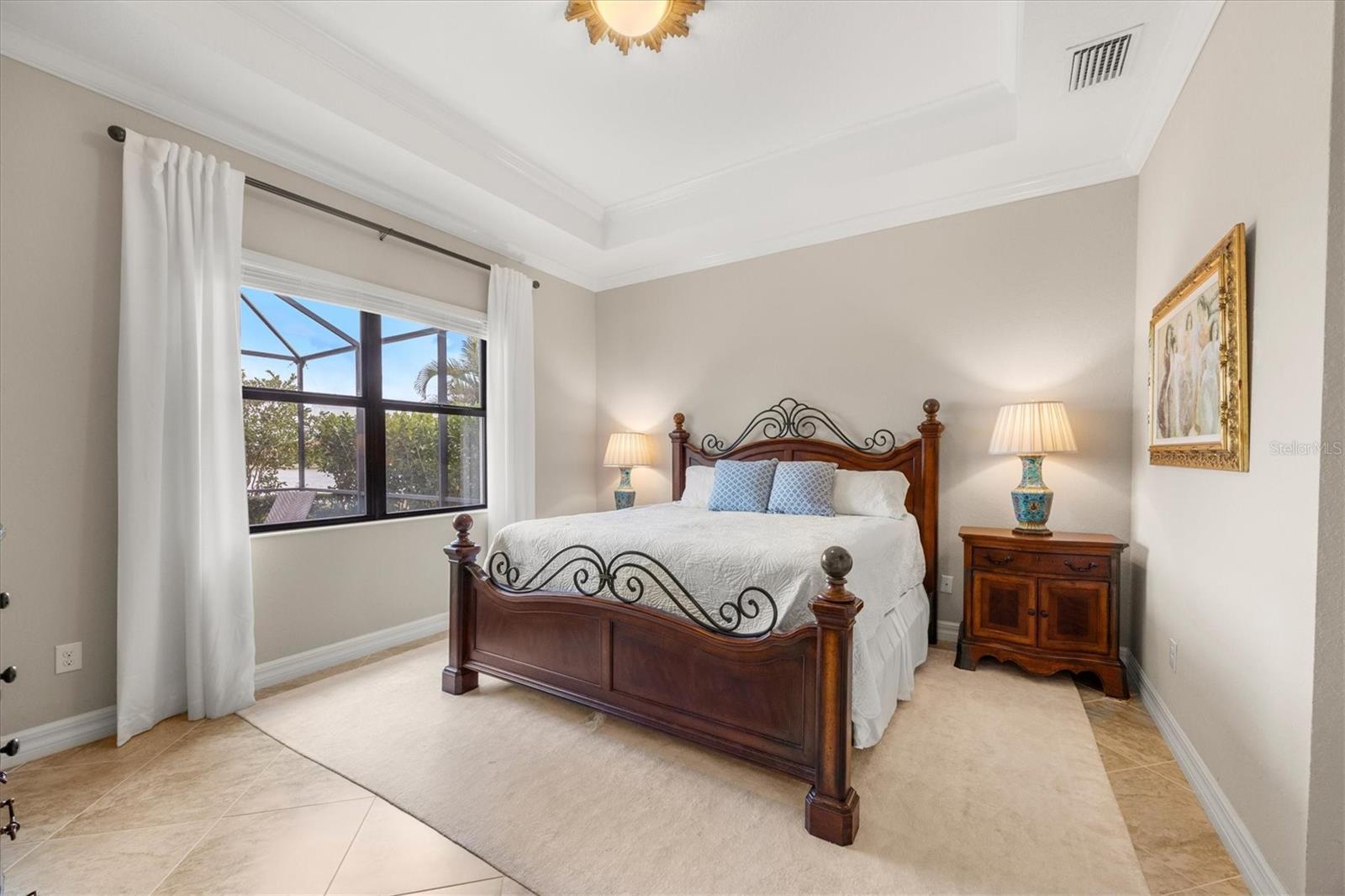 COUNTRY CLUB EAST - Residential