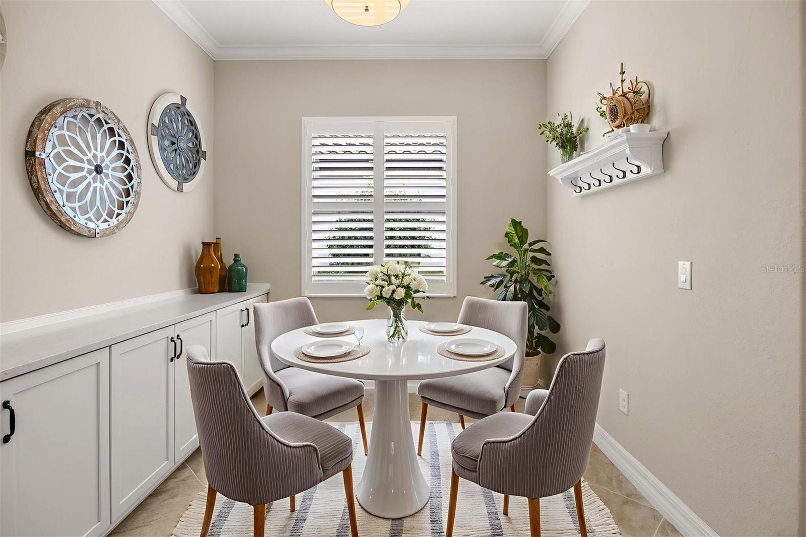 COUNTRY CLUB EAST - Residential