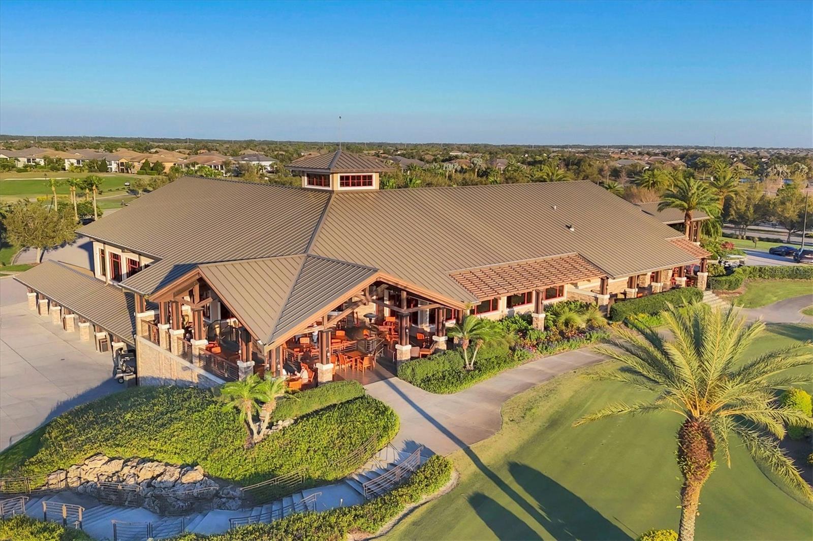 COUNTRY CLUB EAST - Residential