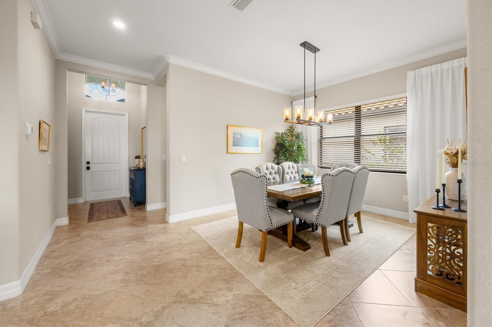 COUNTRY CLUB EAST - Residential