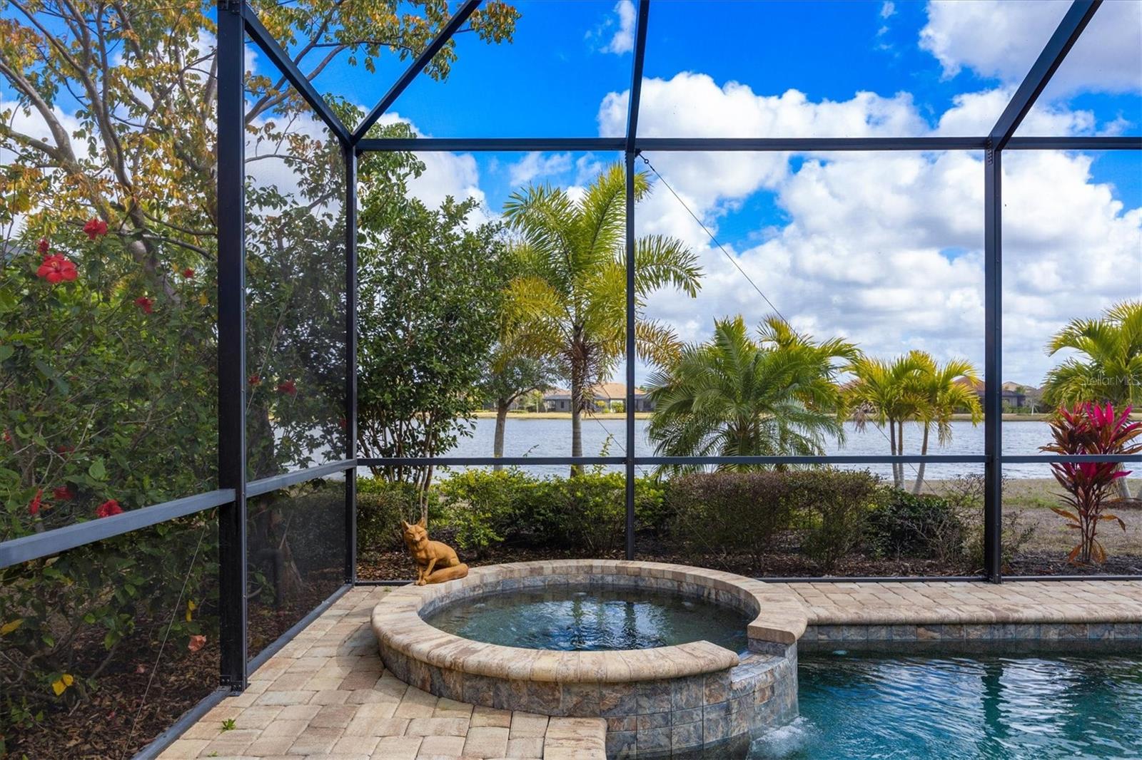 COUNTRY CLUB EAST - Residential