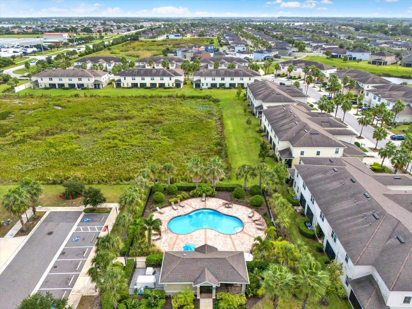 LUCAYA LAKE CLUB TWNHMS PHA - Residential