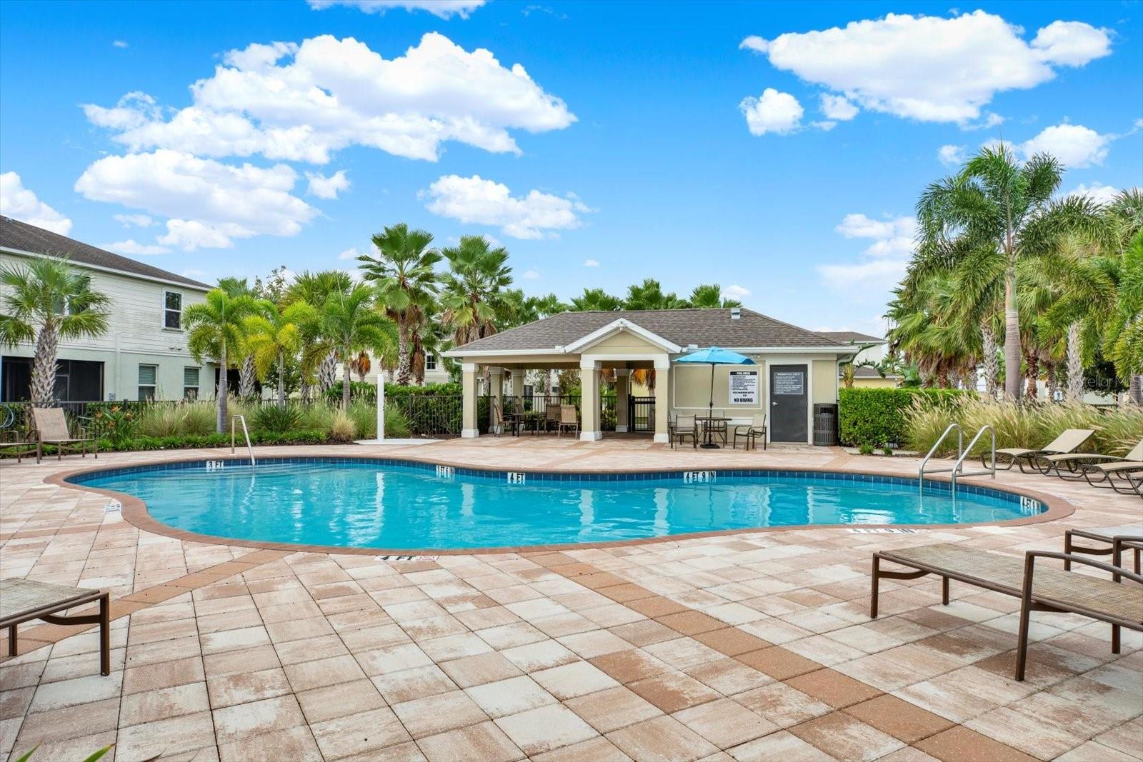 LUCAYA LAKE CLUB TWNHMS PHA - Residential
