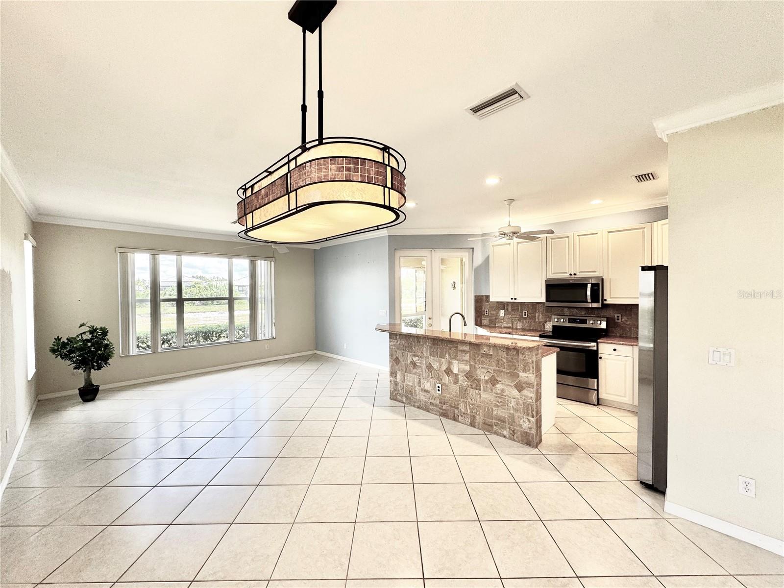 1953 SCARLETT AVENUE