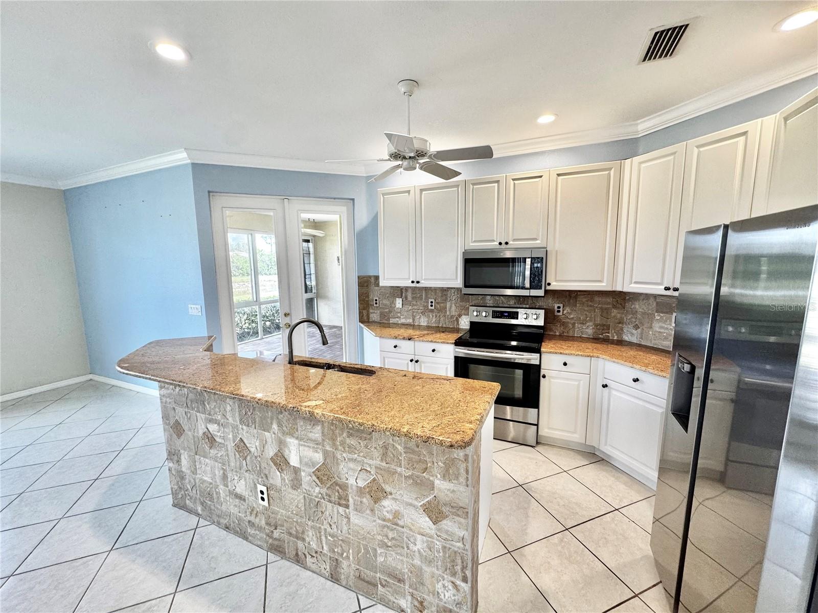 1953 SCARLETT AVENUE