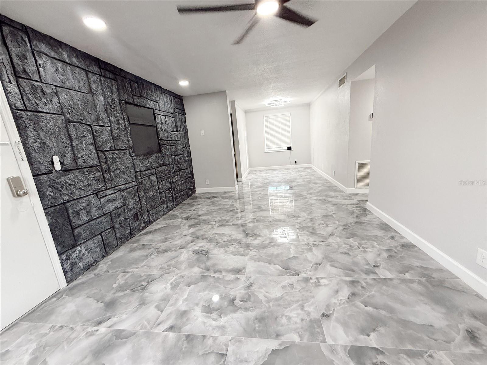 CORTEZ PLAZA APTS BLDG A - Residential