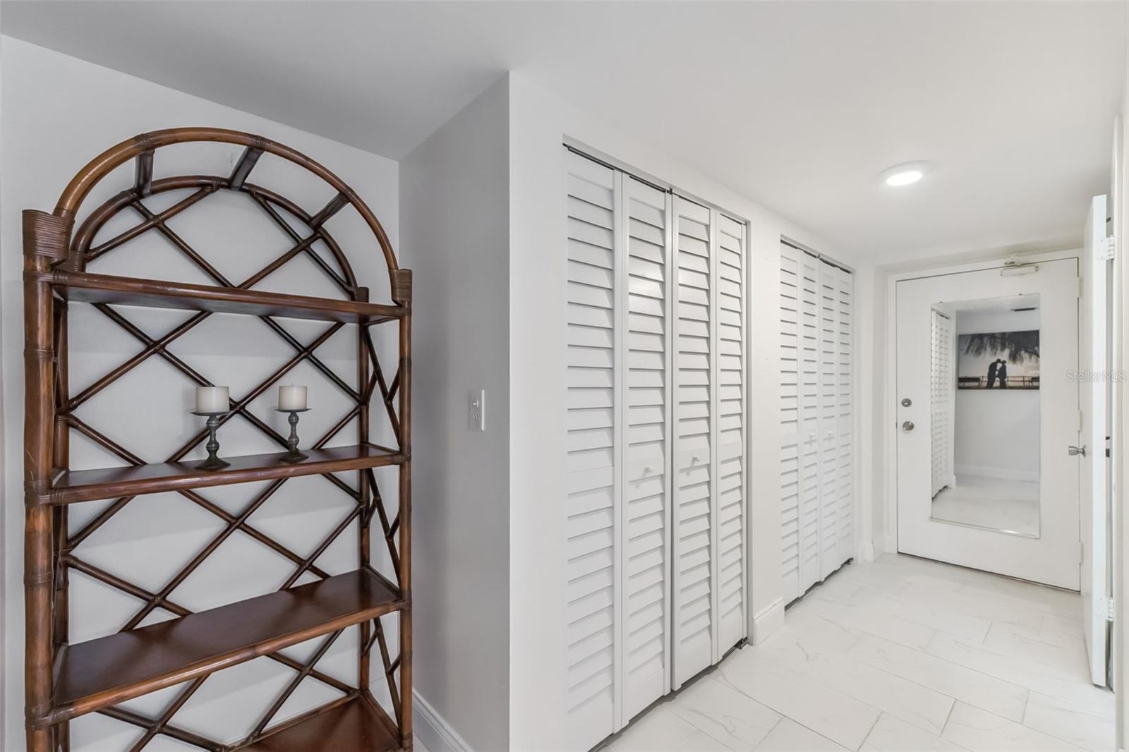 OCEAN RITZ CONDO UNIT 01 - Residential
