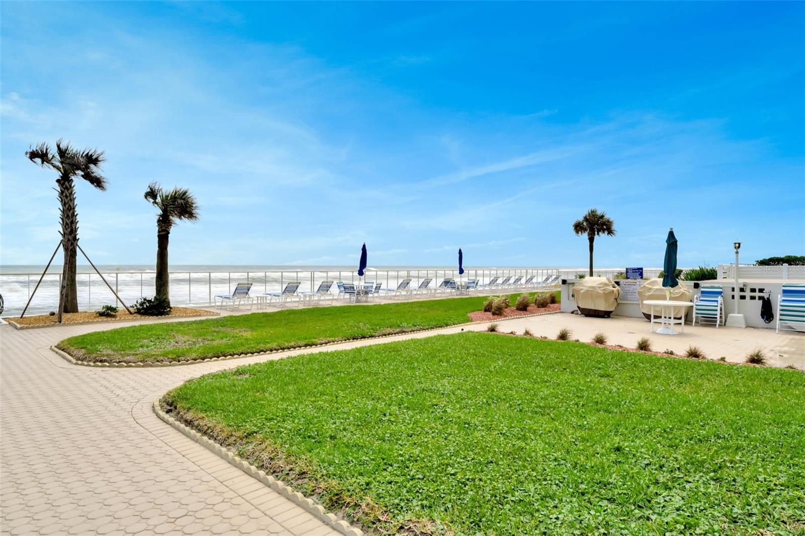 OCEAN RITZ CONDO UNIT 01 - Residential