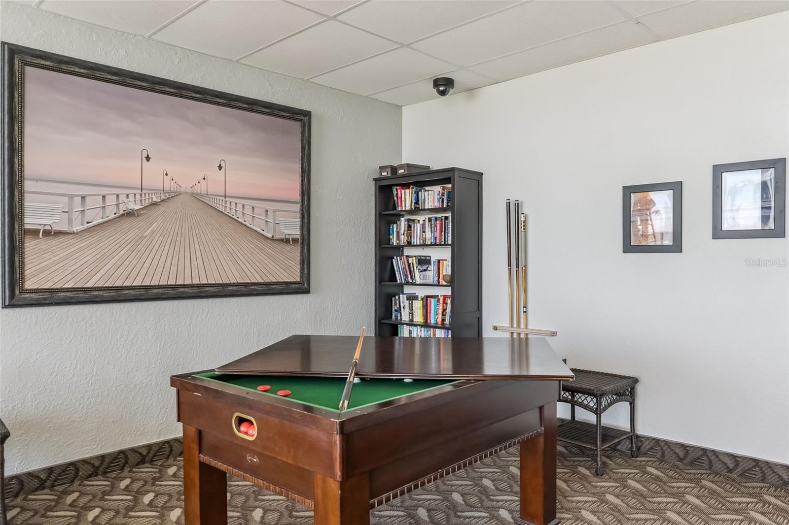 OCEAN RITZ CONDO UNIT 01 - Residential